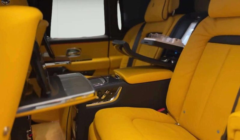 2023 Rolls-Royce Cullinan Black Badge full