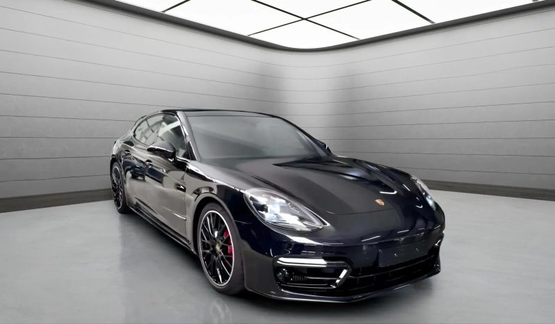 2022 Porsche Panamera GTS Sport Turismo full