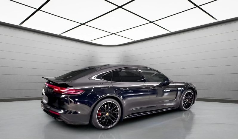2022 Porsche Panamera GTS Sport Turismo full