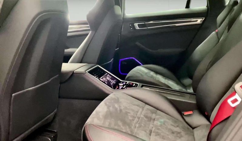 2022 Porsche Panamera GTS Sport Turismo full